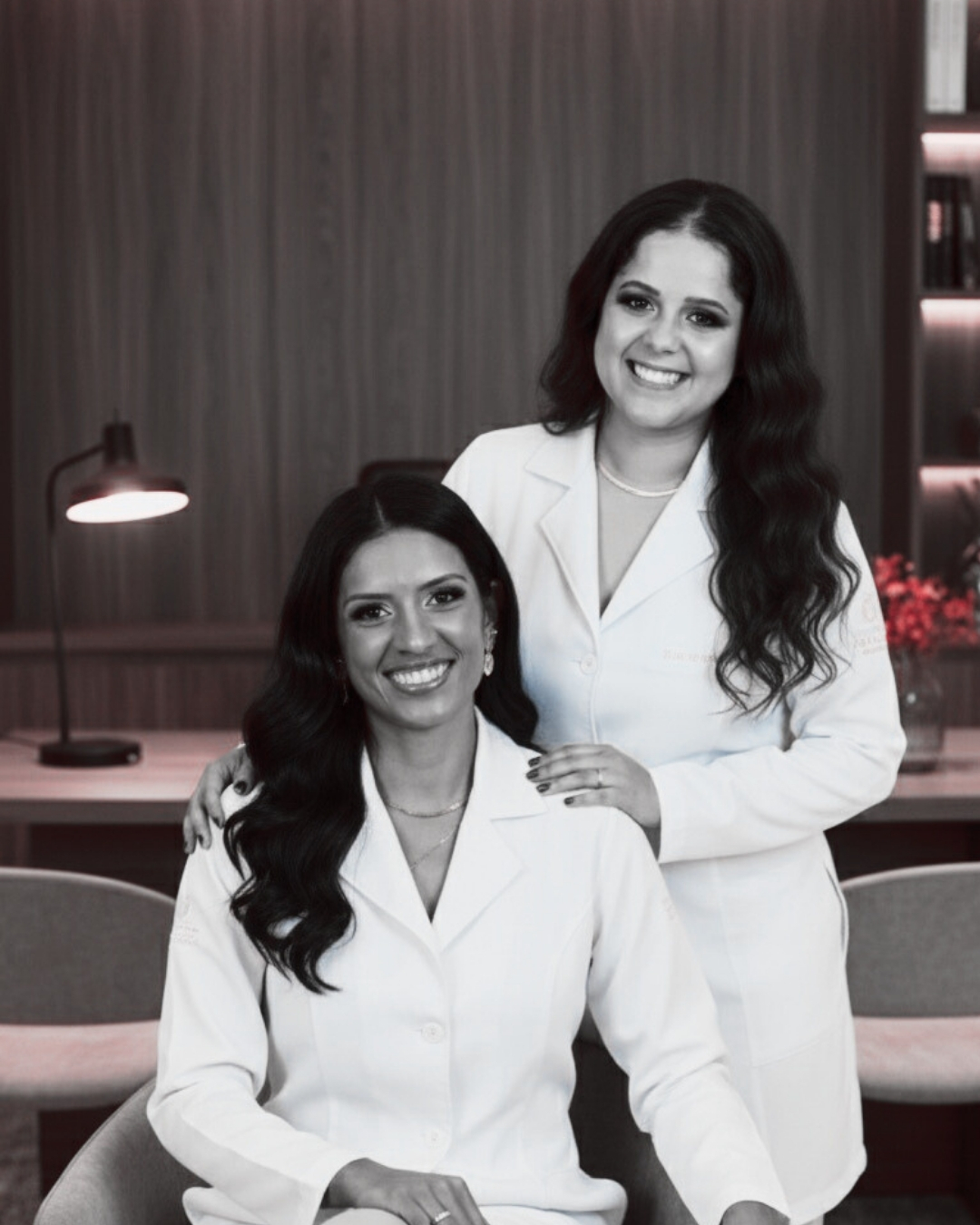 Dra. Thainá Gaby e Dra. Larissa Labanca — Equipe Conexão Maternar